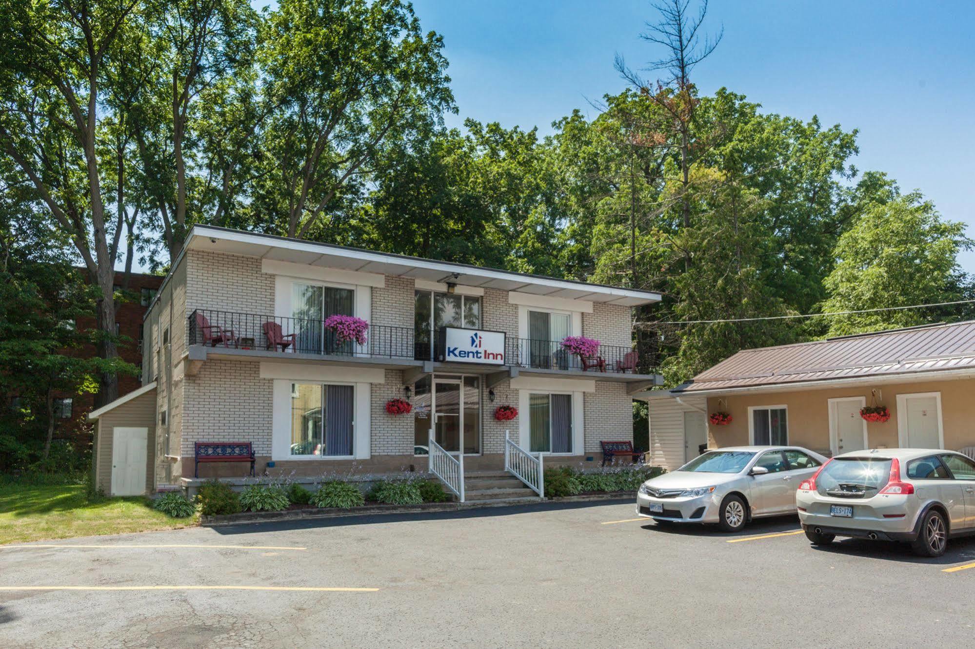 Kent Inn Lindsay Exterior photo